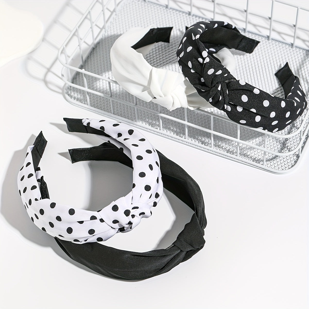 Women’s Fabric Knot Headbands - Timeless B&W Styles for Everyday Glam