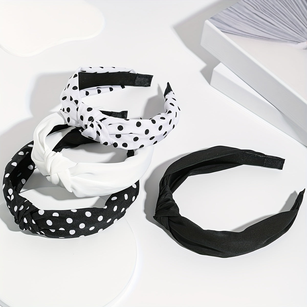 Women’s Fabric Knot Headbands - Timeless B&W Styles for Everyday Glam